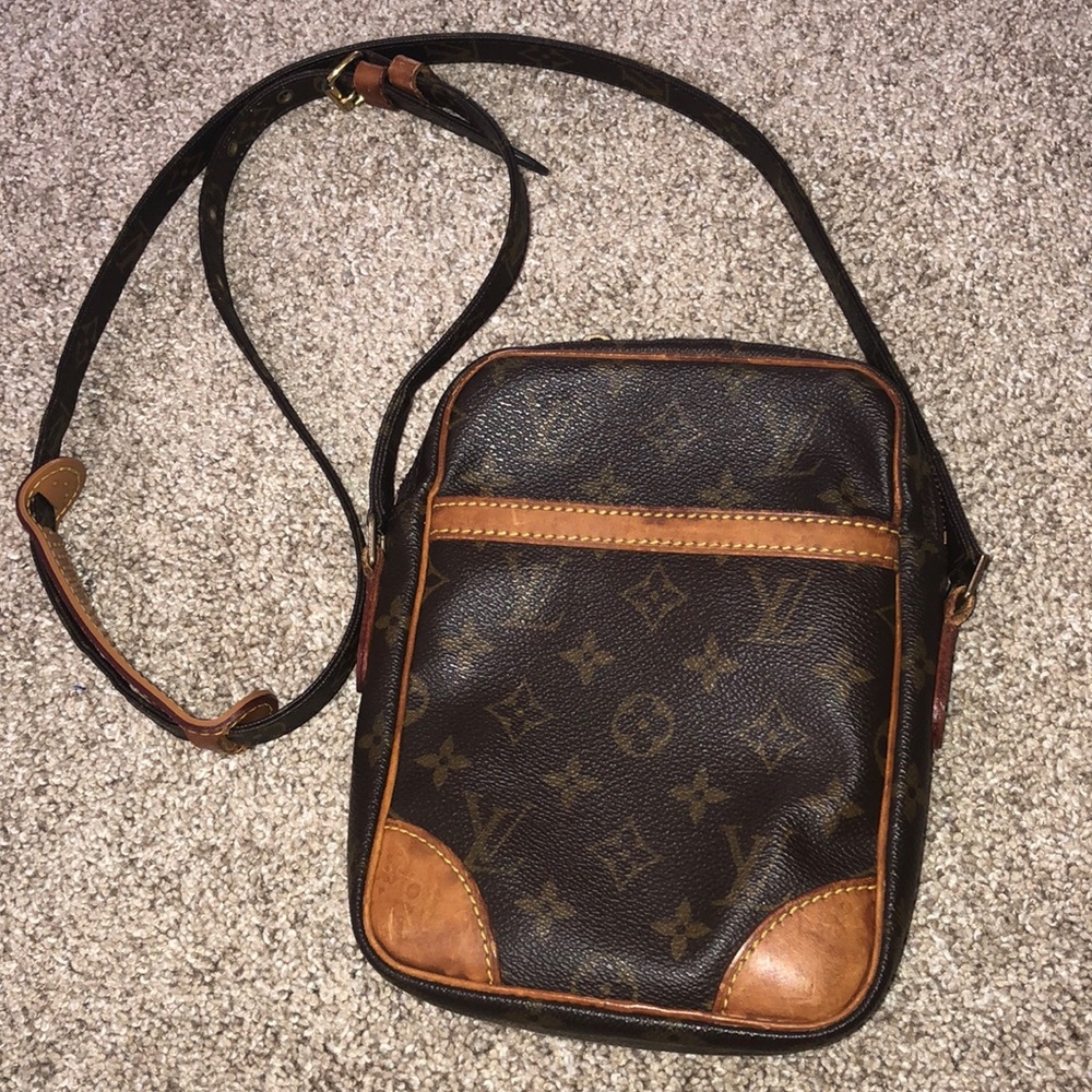 Louis Vuitton Crossbody